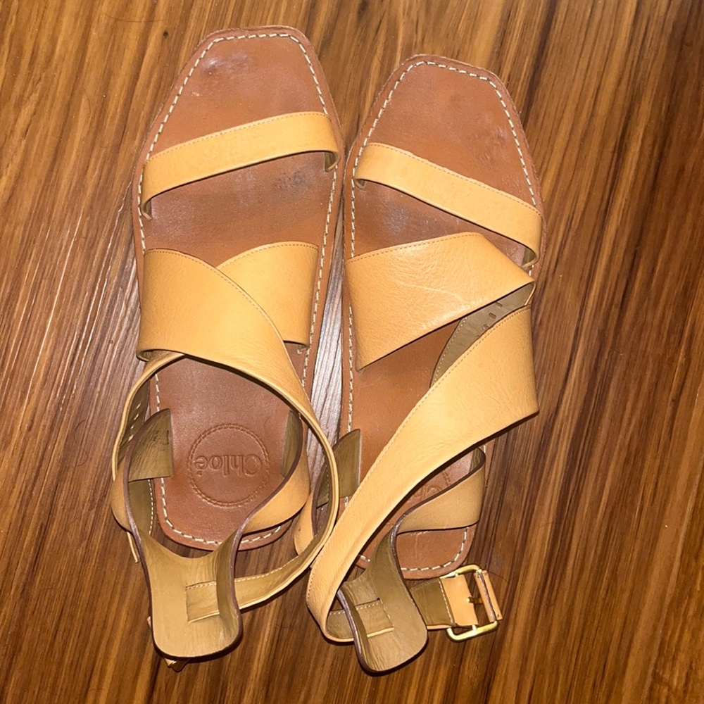 Tan gold Chole sandals!